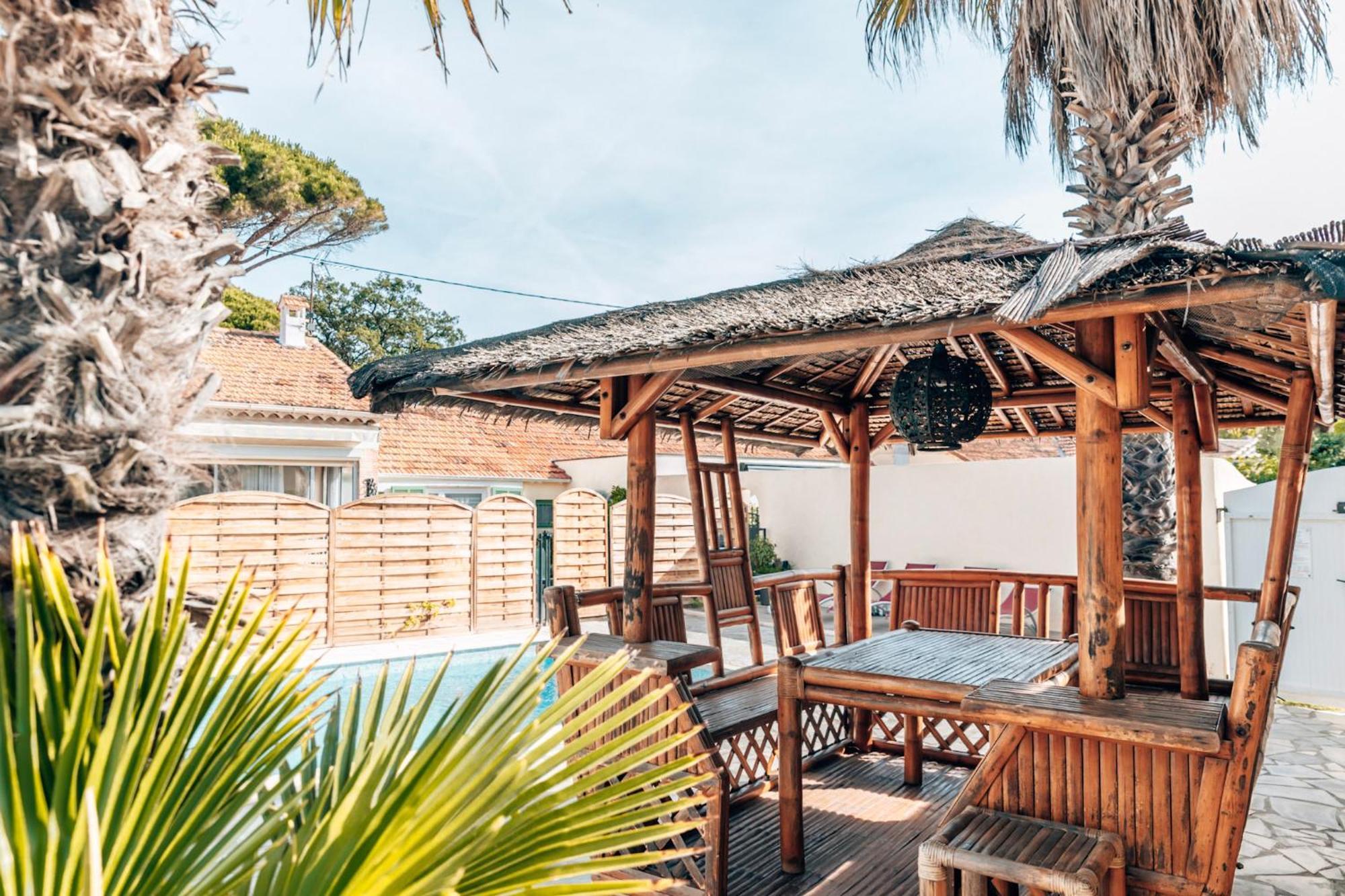 Reve D'Azur En Bord De Mer A La Nartelle Avec Piscine Dans La Residence, Terrasse, Bbq, 2 Chambres 2 Sdb Logement De 35M2 Draps Inclus แซ็งต์-แมกซีม ภายนอก รูปภาพ